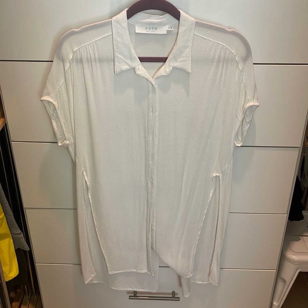 Astr short sleeve silky top